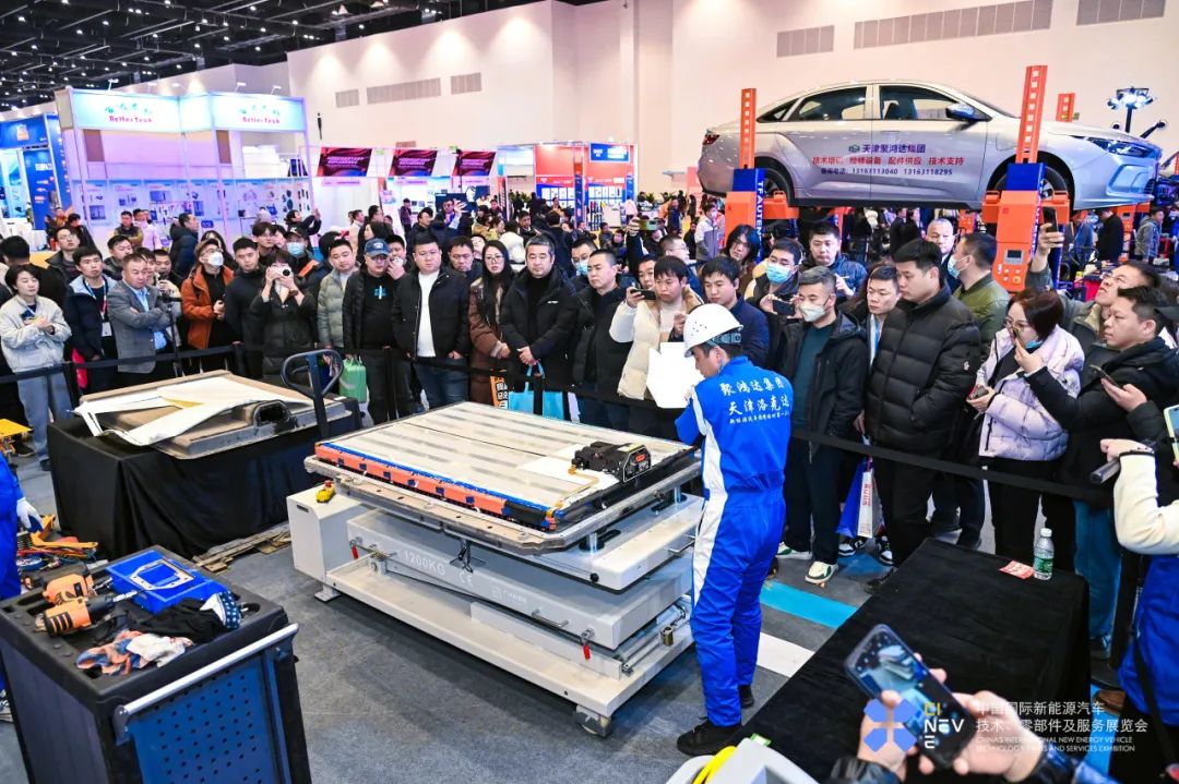 Breaking News! The 2025 China International New Energy Vehicle Technology, Parts, and Services Exhibition Grandly Opens!