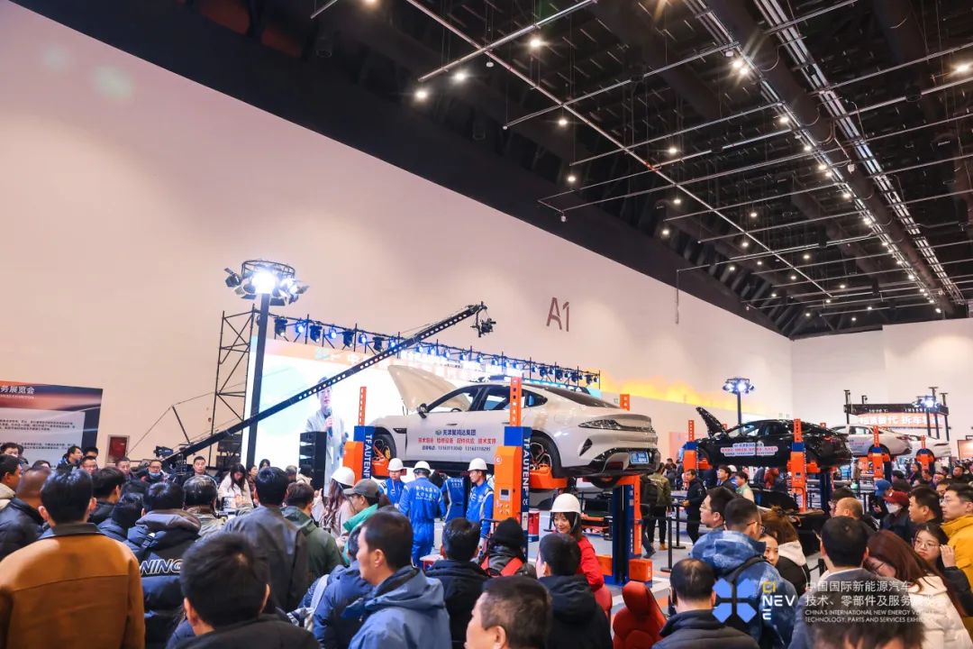 Breaking News! The 2025 China International New Energy Vehicle Technology, Parts, and Services Exhibition Grandly Opens!